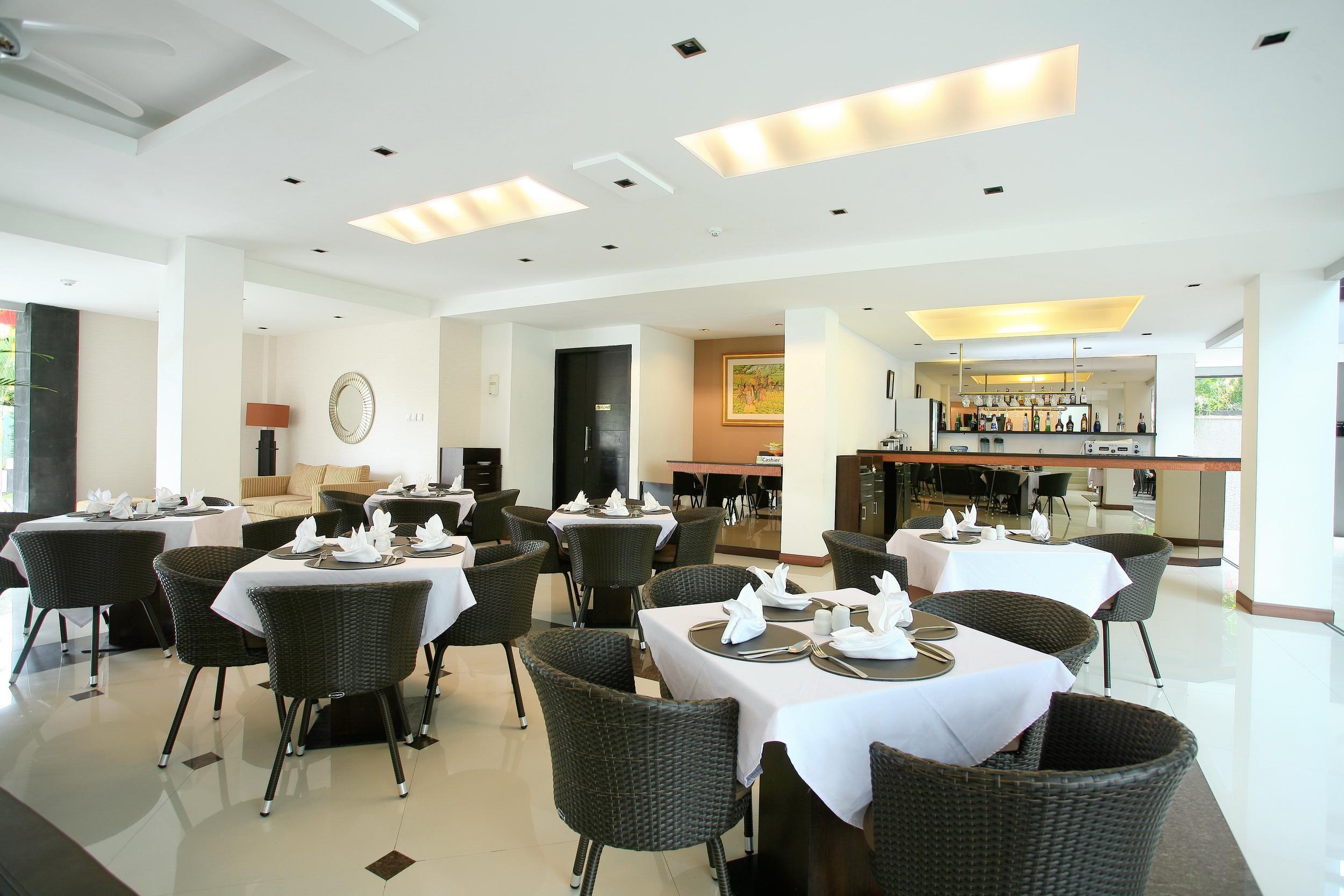 Umalas Hotel & Residence Seminyak Esterno foto