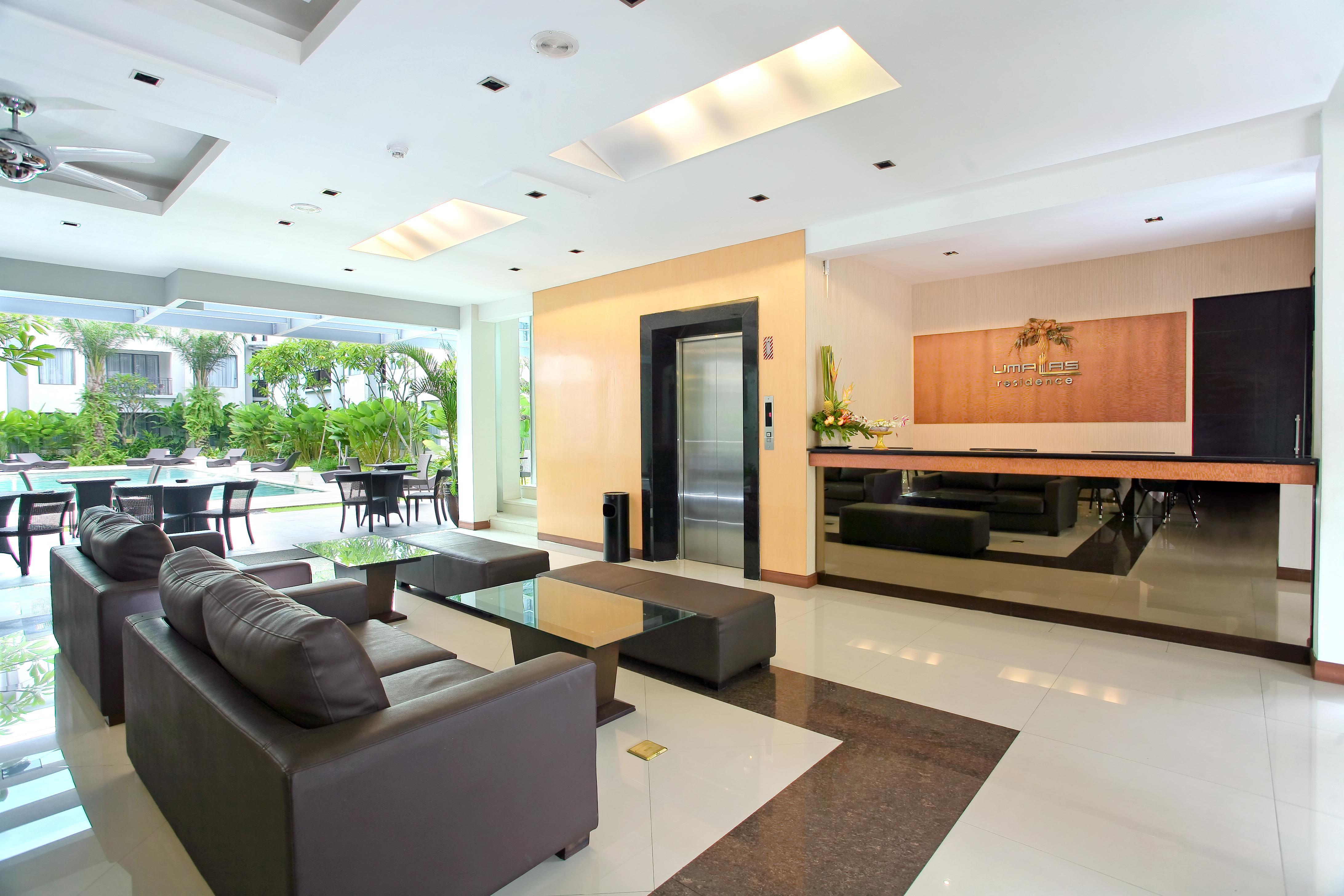 Umalas Hotel & Residence Seminyak Esterno foto