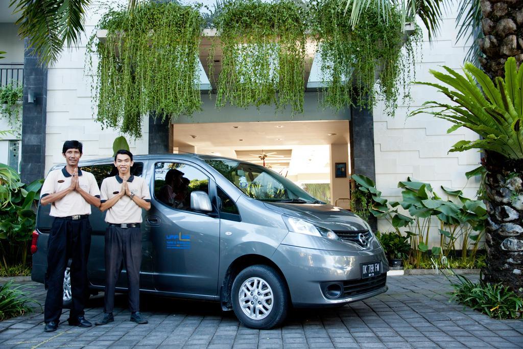 Umalas Hotel & Residence Seminyak Esterno foto